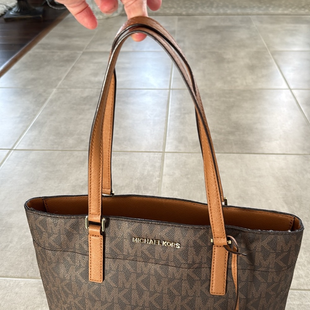Michael Kors Morgan Signature Medium Brown Tote Bag Handbag -Excellent Condition - Picture 5 of 11